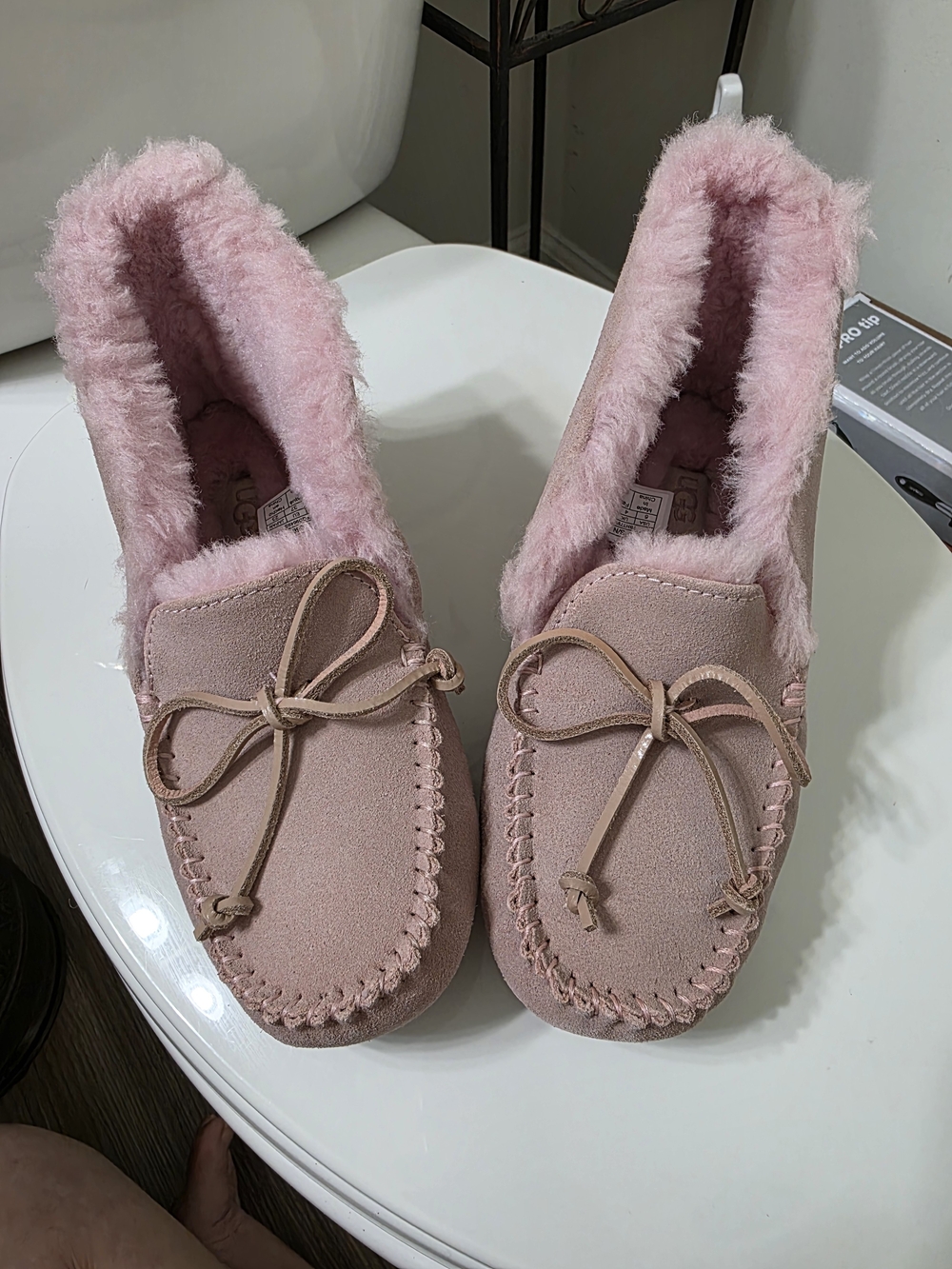 UGG Alena In Rose Women's  Suede Moccasin Slipper Size 6